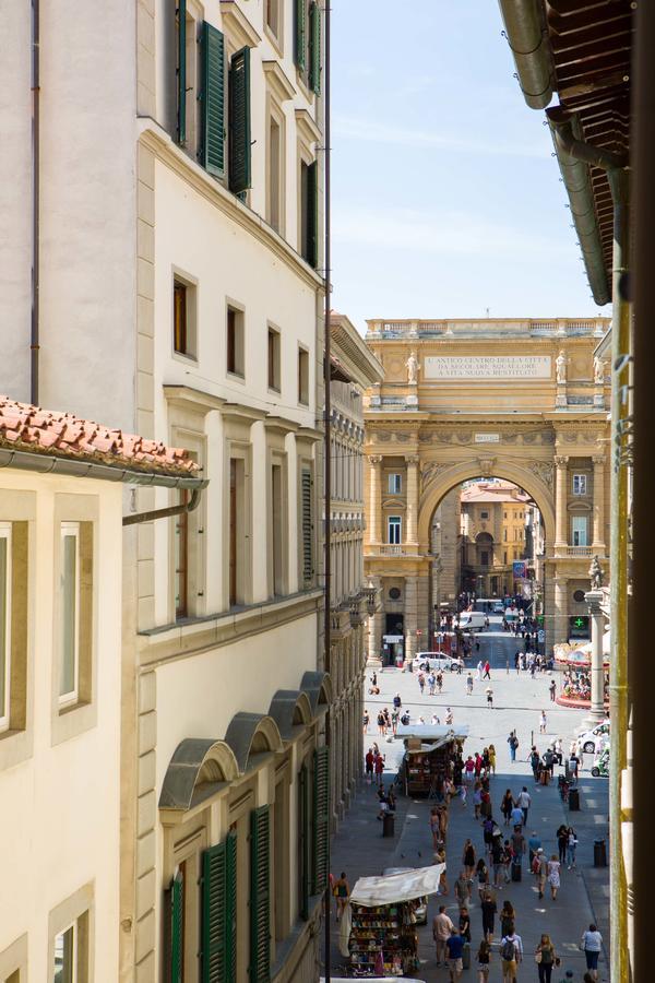 Typical Florentine Apartment Φλωρεντία Εξωτερικό φωτογραφία